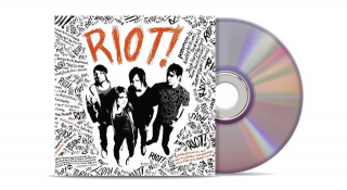 Paramore - Riot!